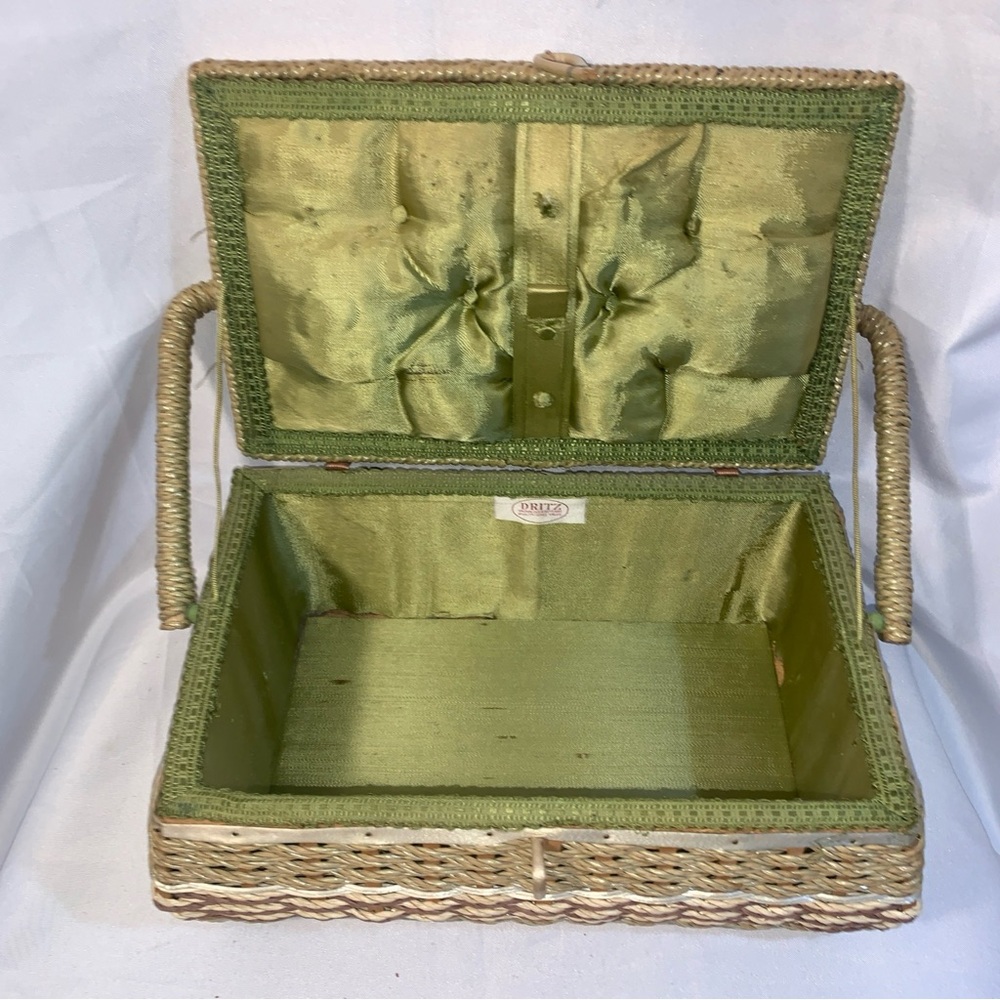 Dritz Wicker Sewing Embroidery Woven Straw Basket with Handle 1960s Green Lining